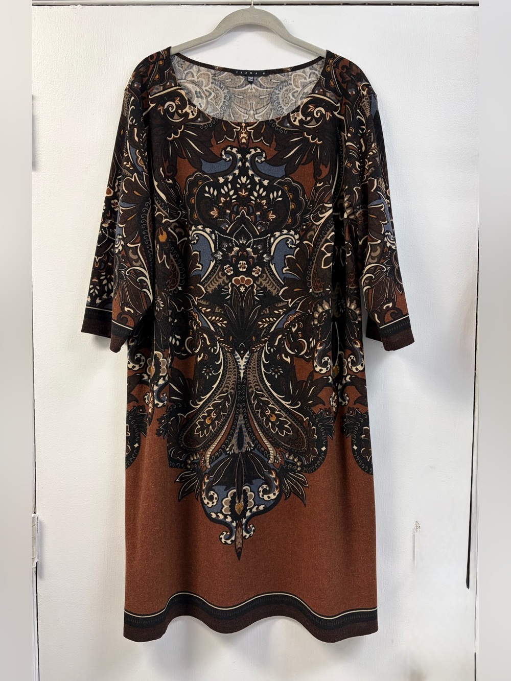 Tiana B. Brown Paisley-Print 3/4 Length Sleeve Shift Dress